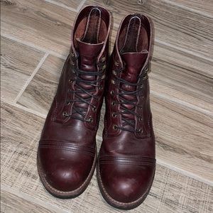 Red Wing Heritage Men’s Boot Style 8119